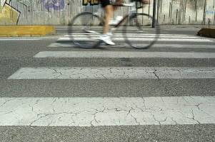Der Bußgeldkatalog enthält auch Sanktionen für Fahrradfahrer, die sich nicht an die Verkehrsregeln halten.